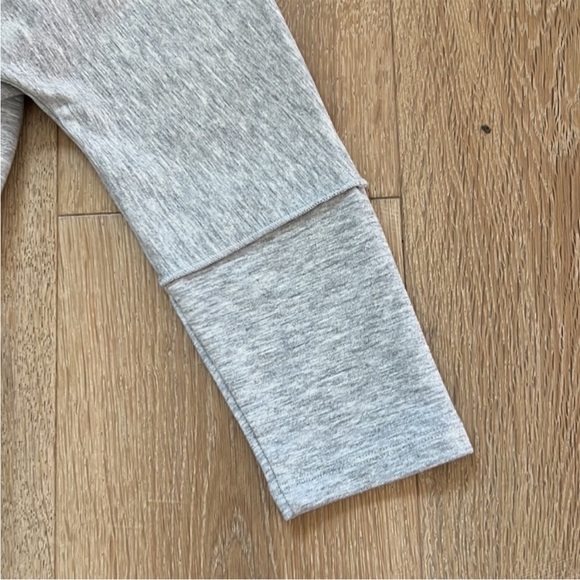 SPANX Perfect Length Dolman Tunic Oversized Sweatshirt Raw Hem Heather Grey- XS - Picture 4 of 13